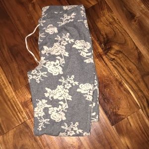 Thick sweatpants small